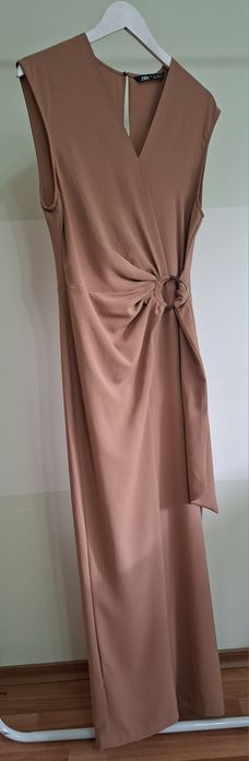 Стильный комбинезон от Zara