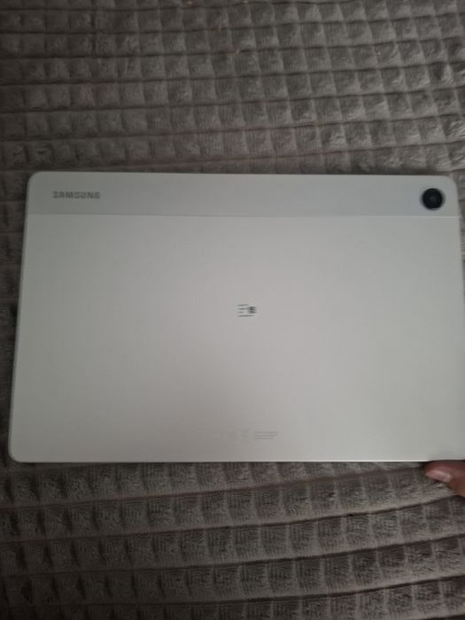 Vand tableta Samsung galaxy A9+ Nu las mai mult de 900