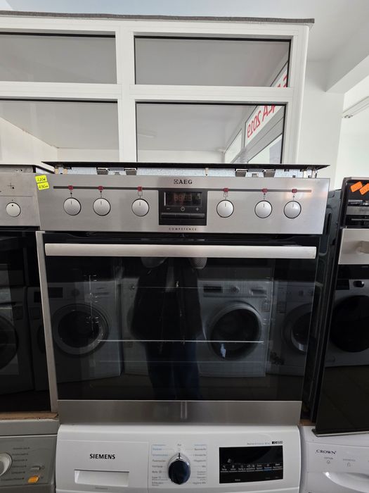 Фурна за вграждане с керамичен плот за вграждане  AEG