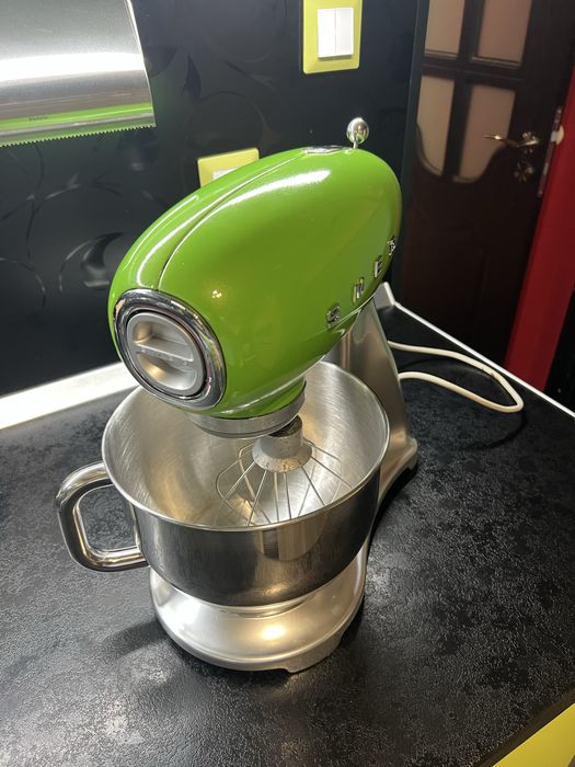 Планетарен миксер SMEG