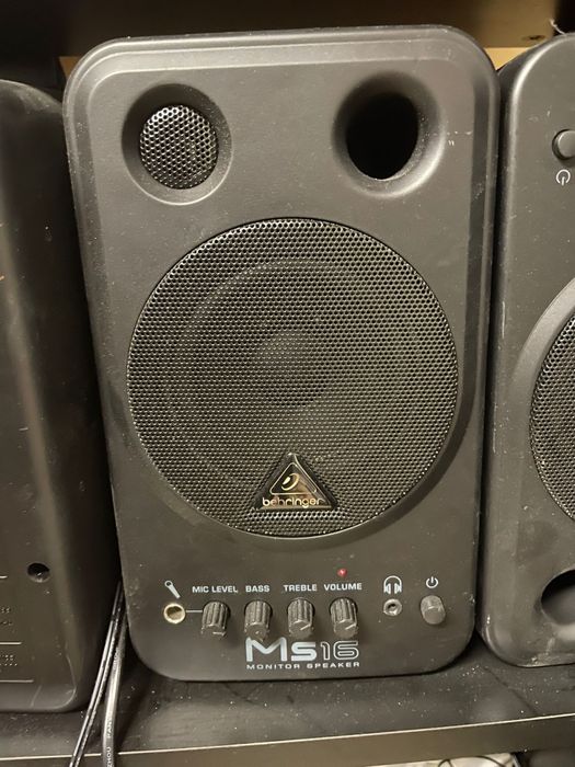 Set Boxe/ Monitoare M16 Behringer  - 200ron