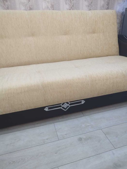 Диван раскладывающийся