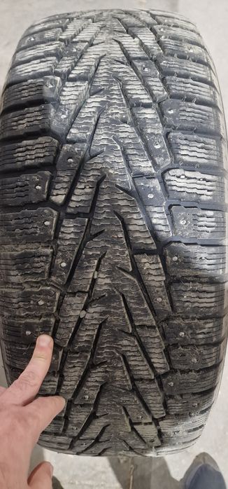 Продам шины r20 nokian