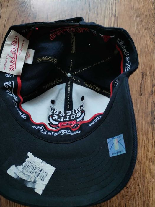chicago bulls mitchell and ness - страхотна шапка 100% оригинал много добро състояние универсален размер