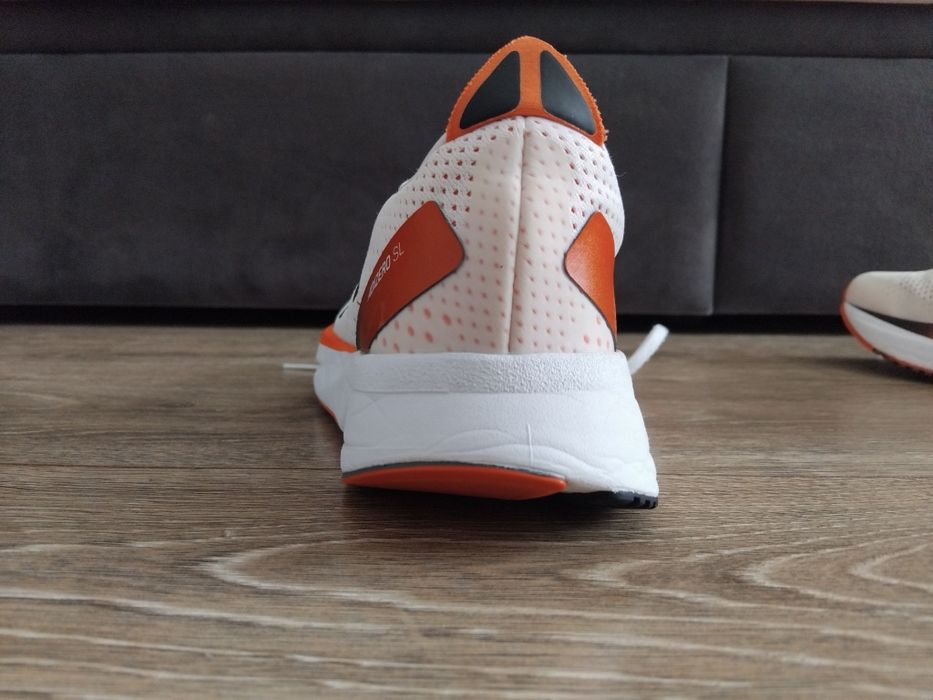 Adidas Adizero SL.