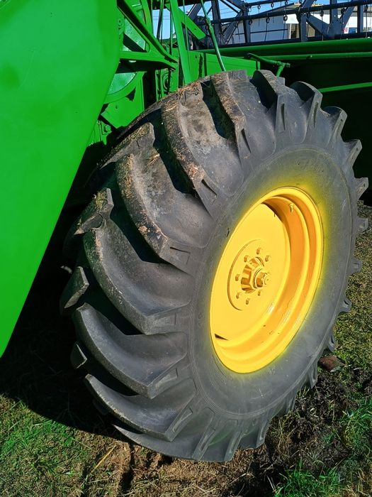 Combina John Deere 430