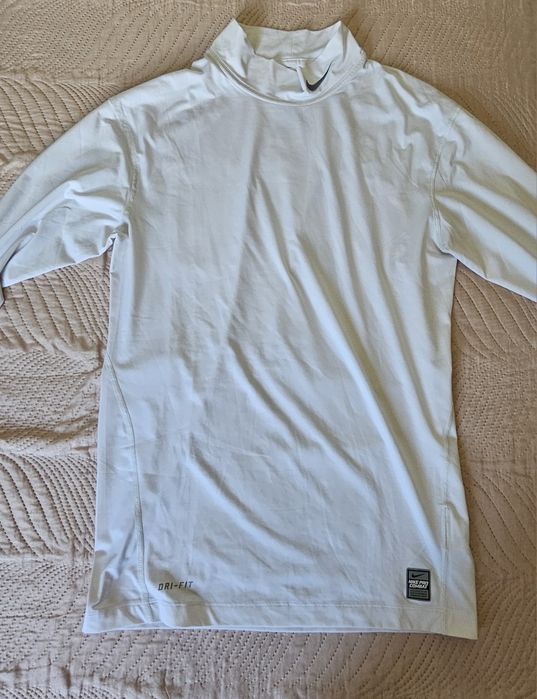 Мъжки тениски и блузи