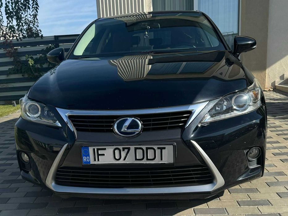 Lexus CT200H Impecabil
