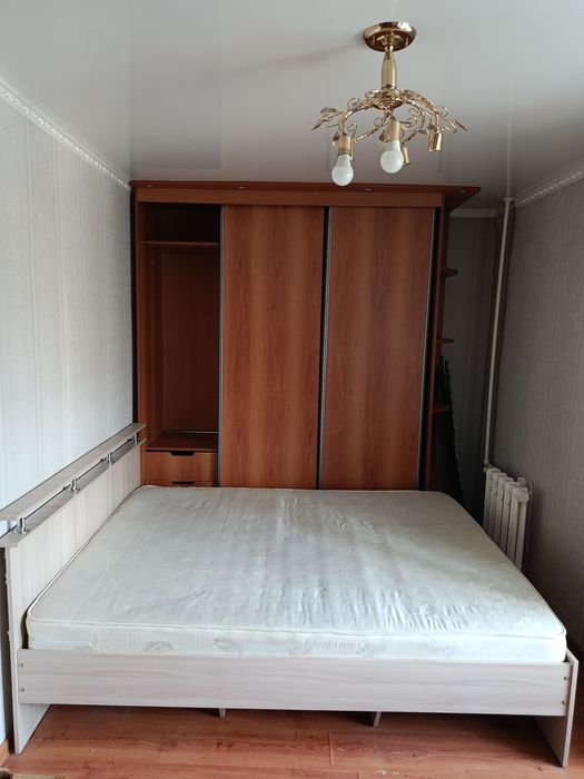 Продам кровать и шкаф