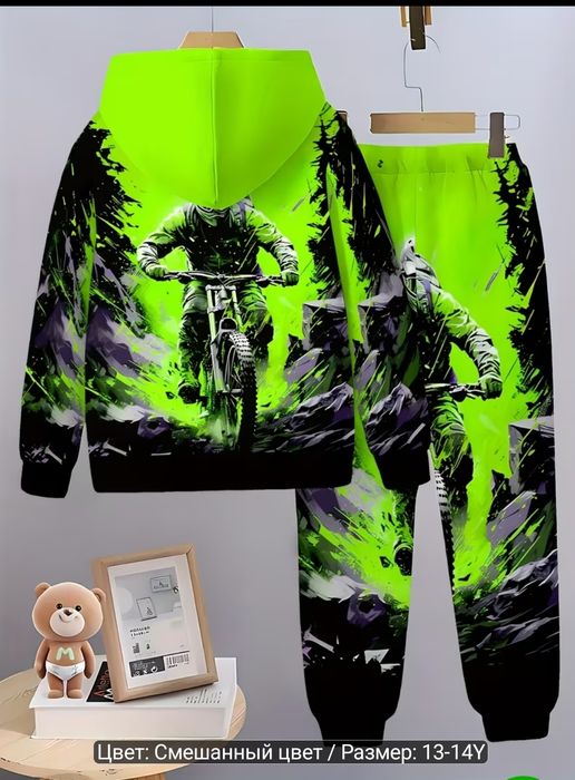 Продам костюм для мальчика
