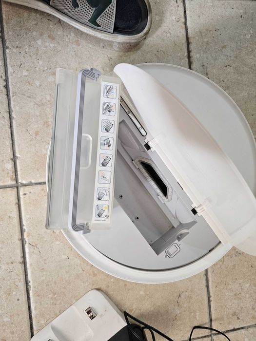 Robot aspiratoare Rowenta , electrolux functionale 110 ron