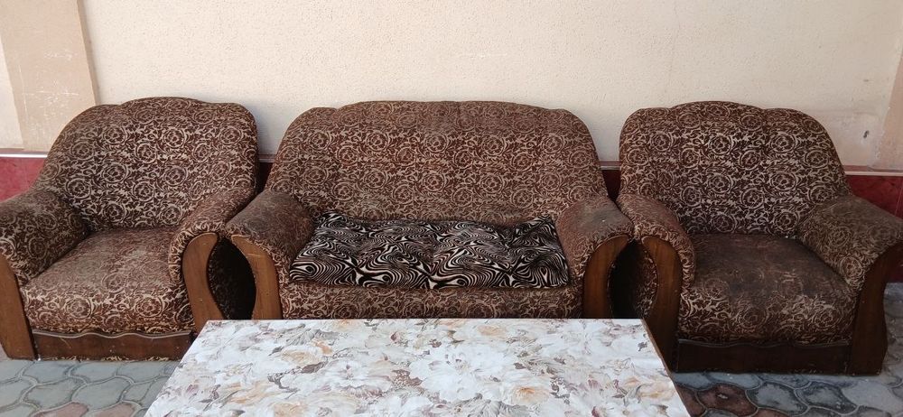 1диван 2 кресла продаеться