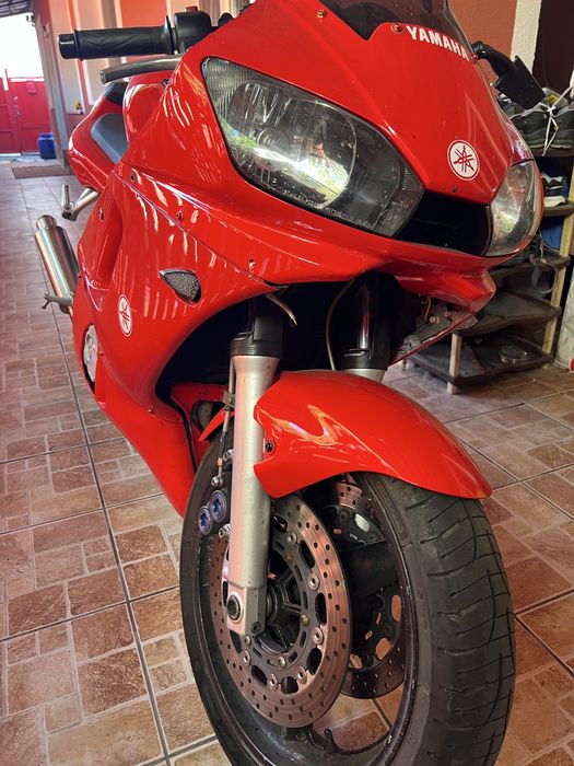 Vând yamaha YZF-R6 LIMITAT A2 (35kw)