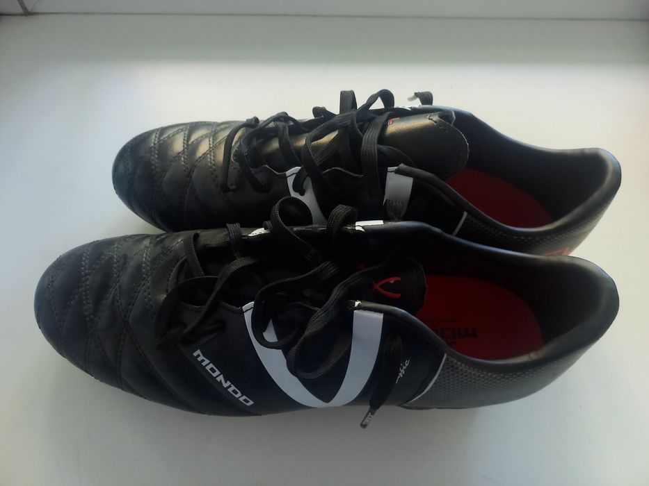 Бутсы хорошего качества