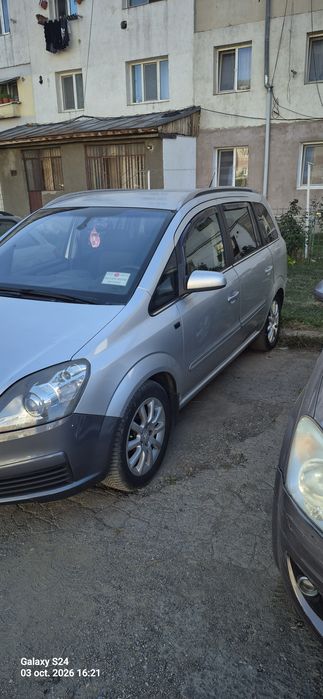 Vând Opel zafira B