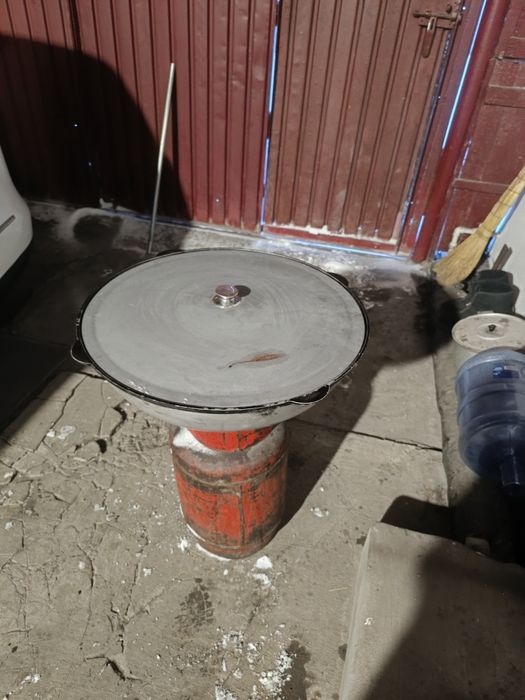 Продам аллюминиевый казан.