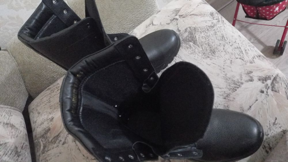 Продам новые берцы летние и зимние