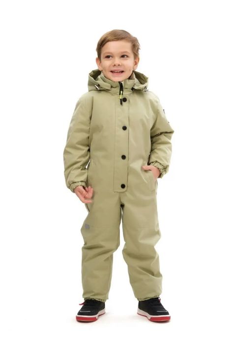 Продам комбинезон на весну