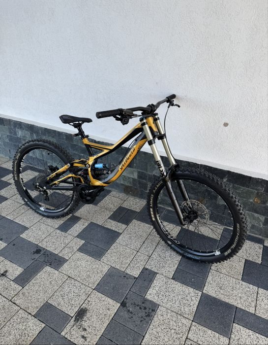 Specialized demo 8