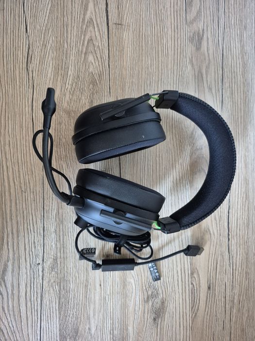 Casti gaming Razer Black Shark V2 + USB SoundCard