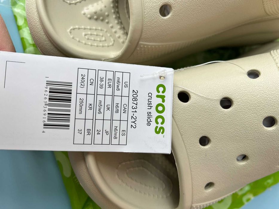 Vând Slapi Crocs noi