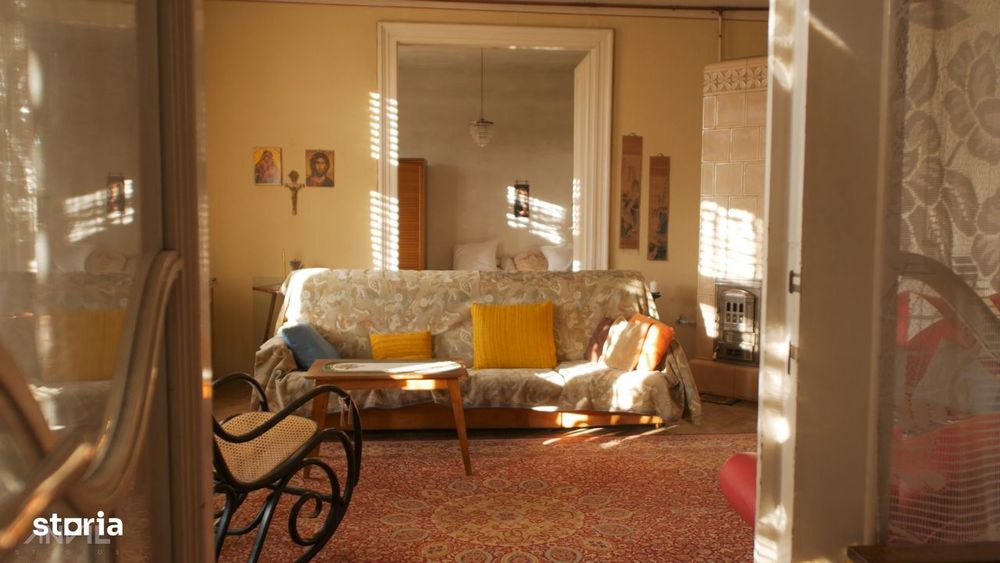 Farmec interbelic cu detalii originale de epocă - apartament 3 camere — fotografia 1