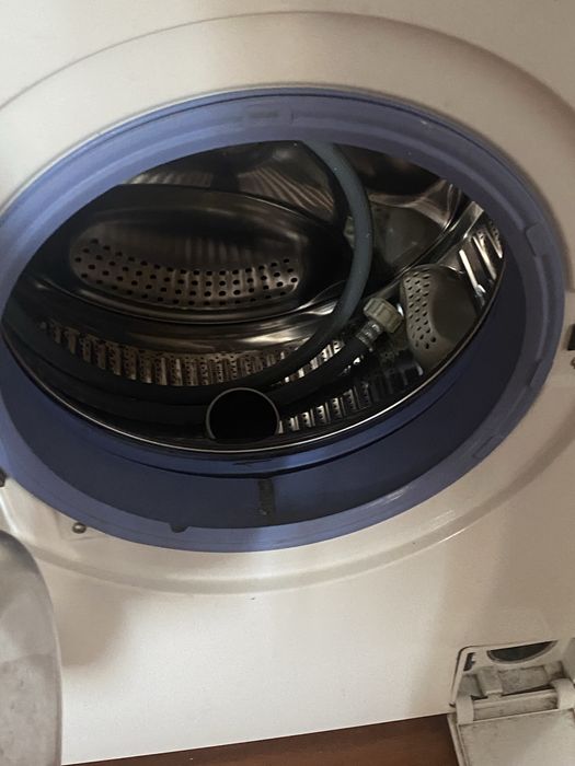 Продам стиральную машину!!!