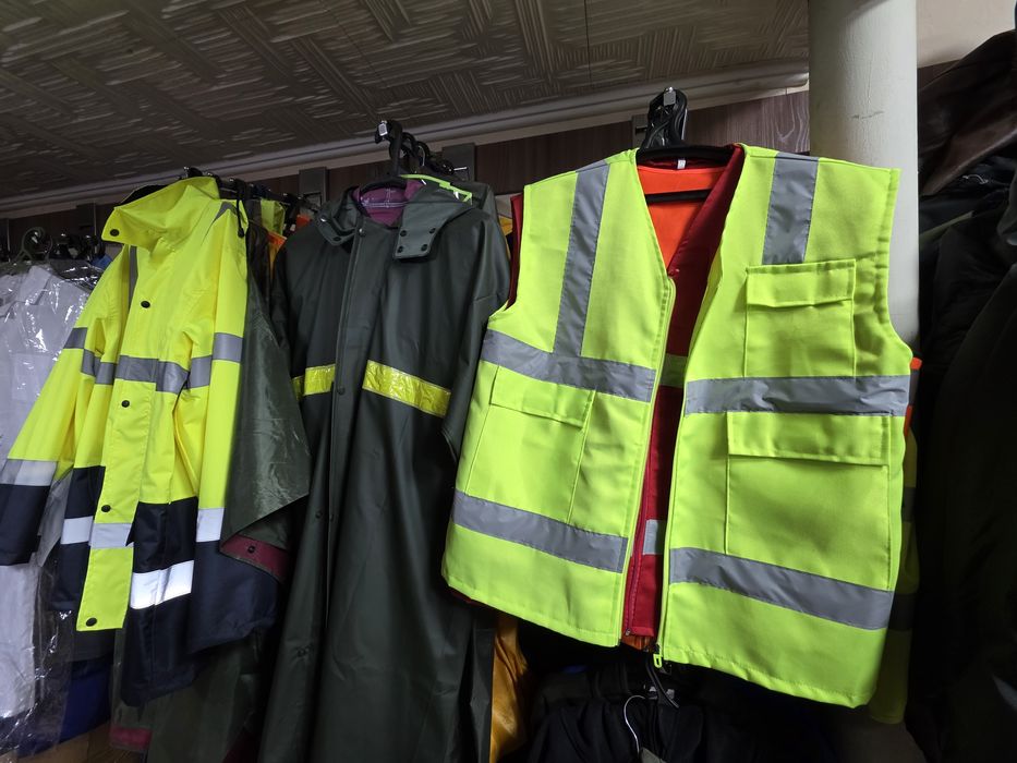 Спецодежда и Спецобувь