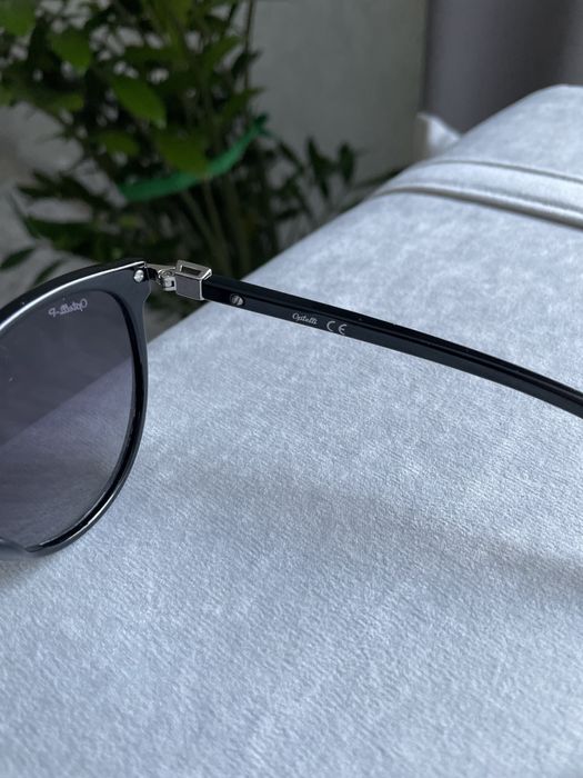 Очки солнцезащитные новые