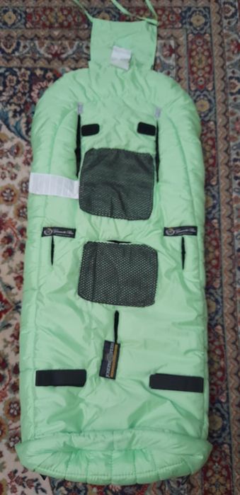 Продавам чувалчета  за количка зелено, оранжево,синьо,чер.на раз. цени