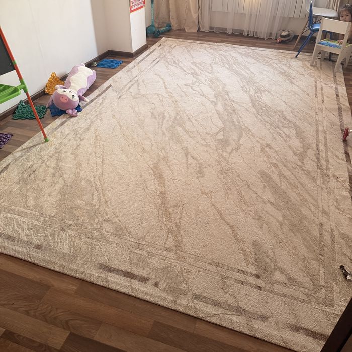 Продам ковер  хорошем состоянии