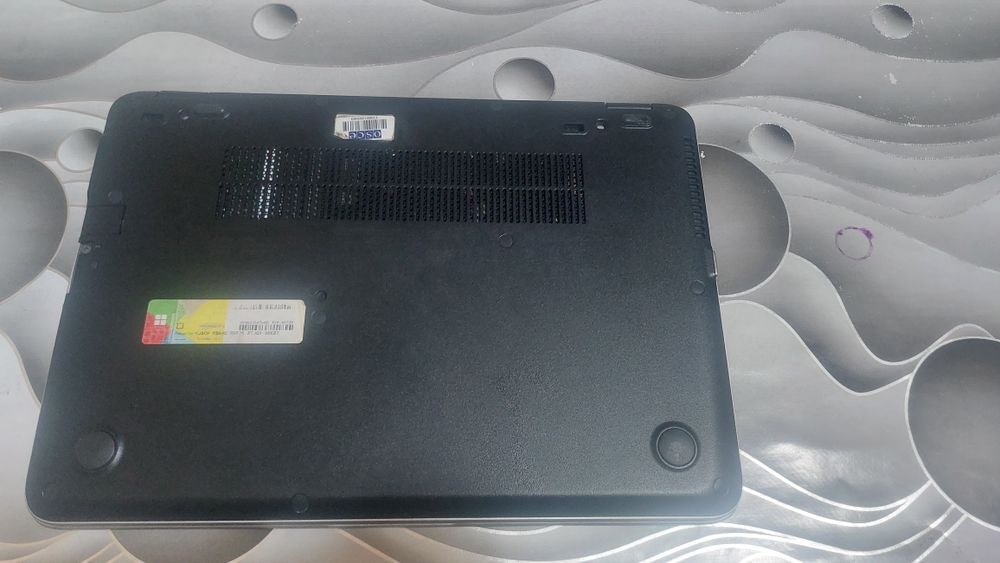 Holati yaxshi ishlab turibdi pul zarur