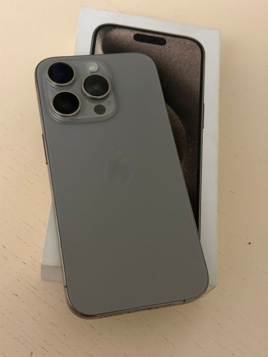 Продам iPhone 15 pro 128 Гб