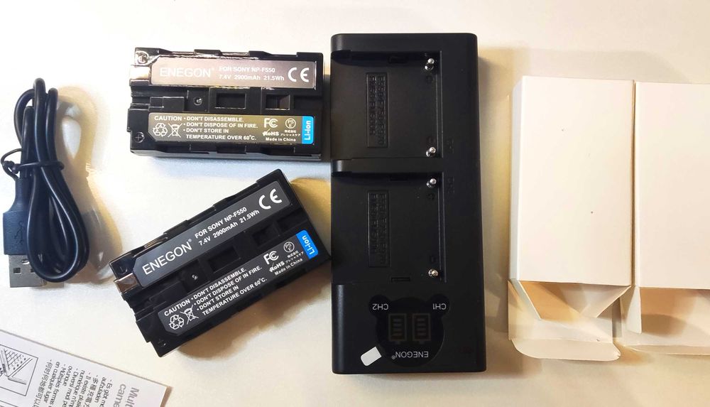 зарядно + 2 батерии за Sony NP-F550