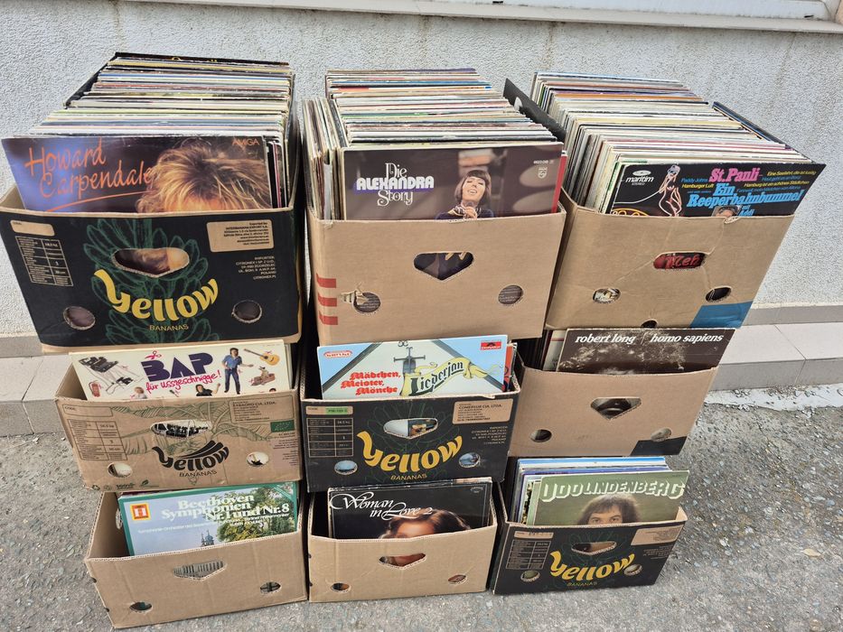 Vând Lot 1000LP Discuri Vinil colectie muzica usoara mixta