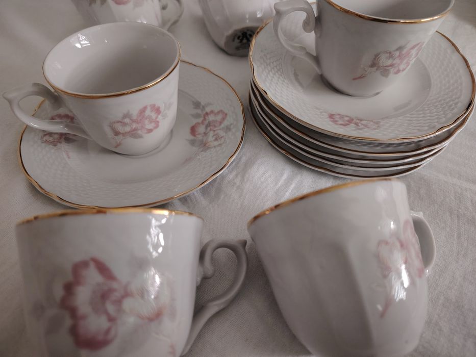 Cesti mici pentru espresso scurt