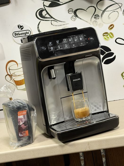 Кафемашина кафе автомат Philips Latte go с гаранция