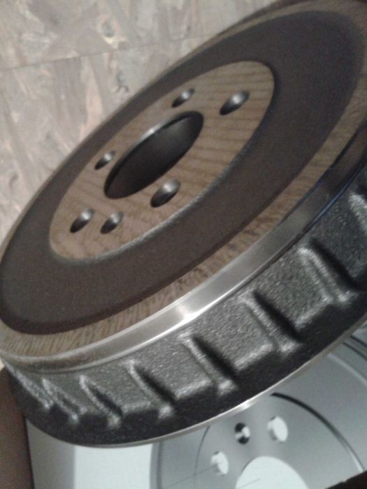 Tamburi set 2 buc. pt. frână auto spate Brembo 228,4mm