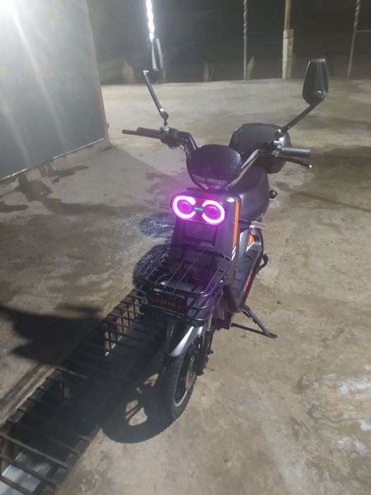 Skuter sotiladi holati alo hali 3 oy haydalgan