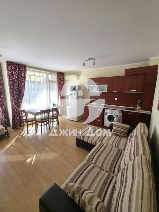 Продава се Двустаен апартамент в к.к. Слънчев бряг - 72 кв.м за 744 €/кв.м - Снимка #2