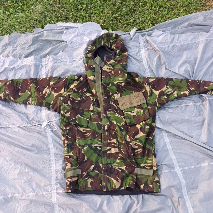 Costum Protectie Nucleara, Biologica si Chimica UK.