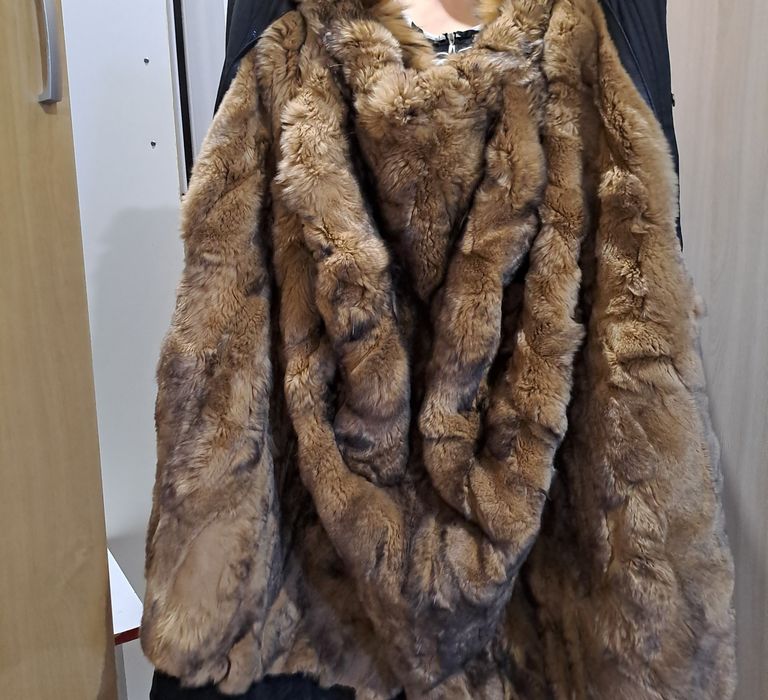 Продам джинсы ,парку