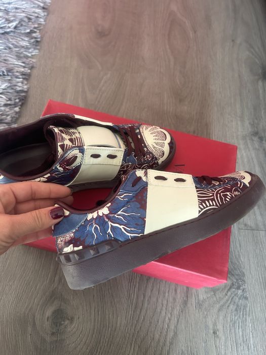 Valentino Garavani сникърси