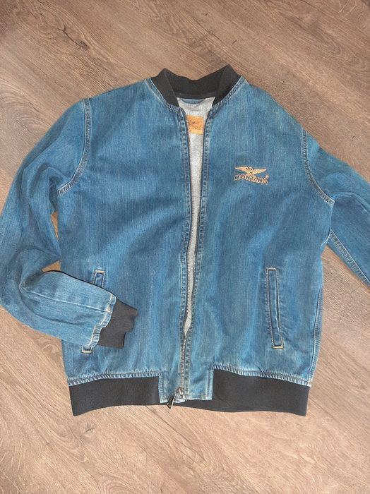 Куртка джинсовая