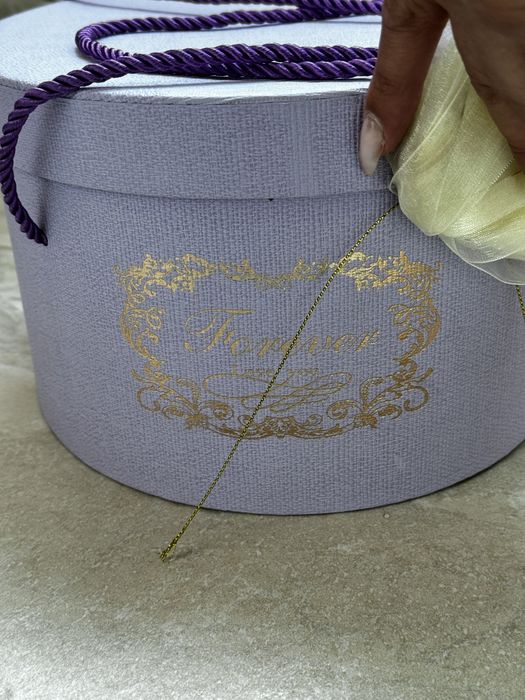 Кутии за цветя и стикери - различни модели