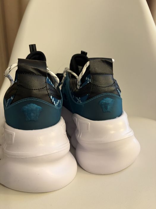 Versace Chain Reaction