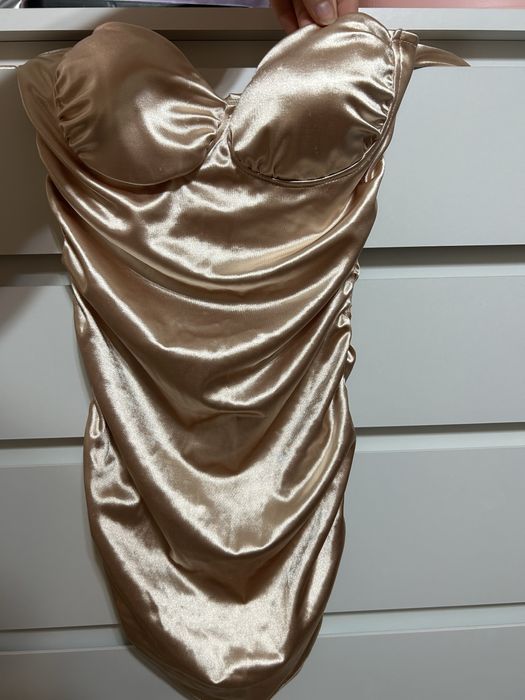 Дамска сатенена рокля