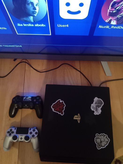 Play Station PS 4 Pro