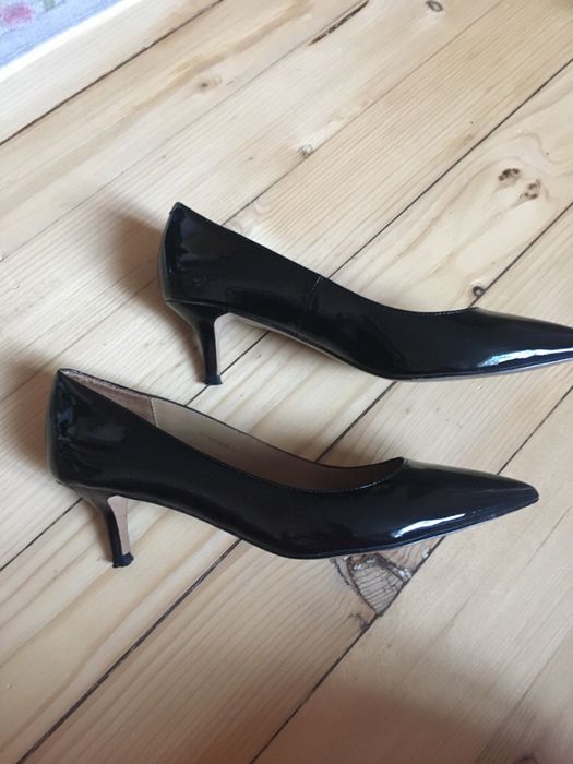 нови черни остри лачени обувки Mango, 38 номер