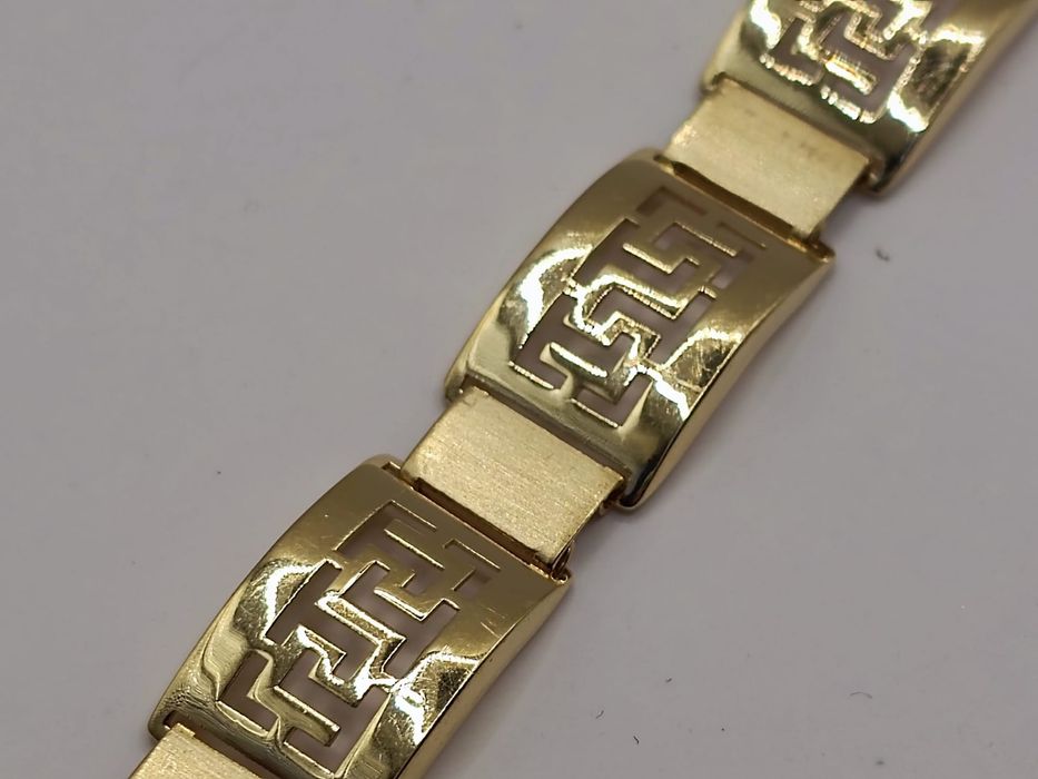 Златна гривна 10.88 гр. 14к проба 585 / 22 см.